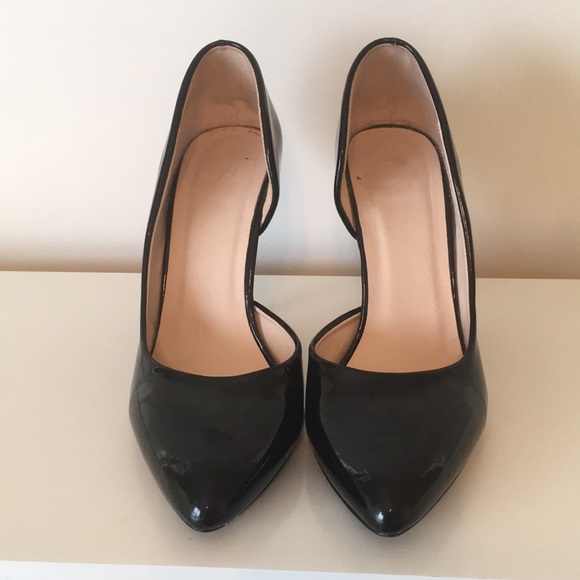 Black Patent Pump Heels 💥 Heart in D - Picture 2 of 7